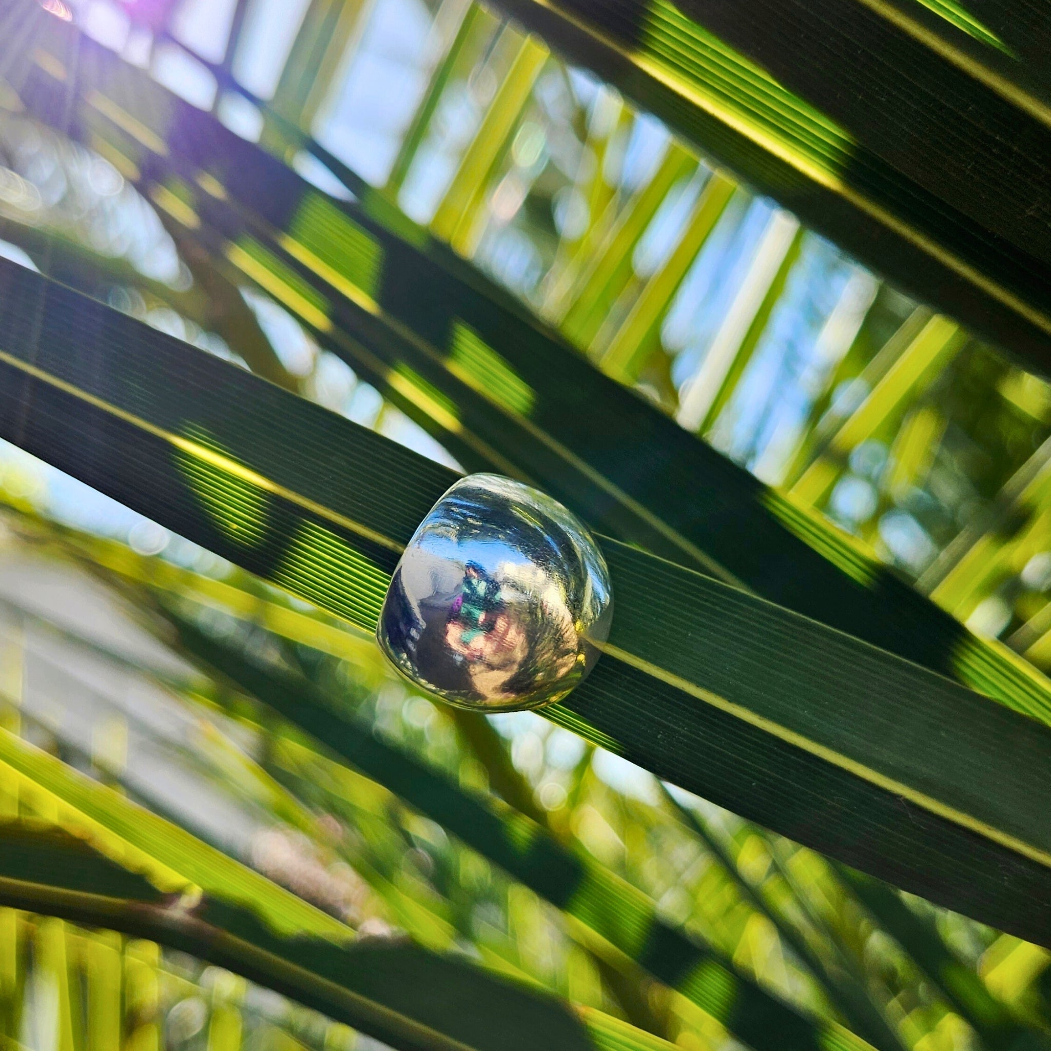 Collection Bulle par Atelier Moja Bijoux, bijoux faits main en argent et vermeil, alliant durabilité et élégance naturelle.