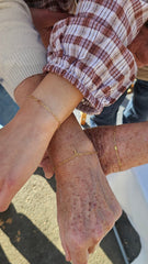 Bracelets permanents partagés entre plusieurs générations à Pérols près de Montpellier par Atelier Moja Bijoux